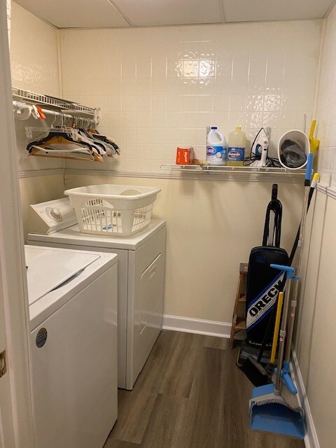 Laundry - 28 S Riversong Ln