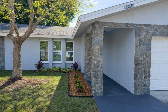 Building Photo - 10489 113th St N