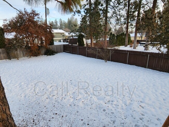 Building Photo - 10811 E 26th Ave