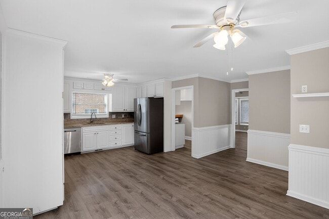 Building Photo - 3445 Johnson Ferry Rd NE