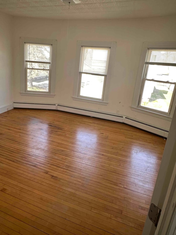 Building Photo - 8 Arch Ave