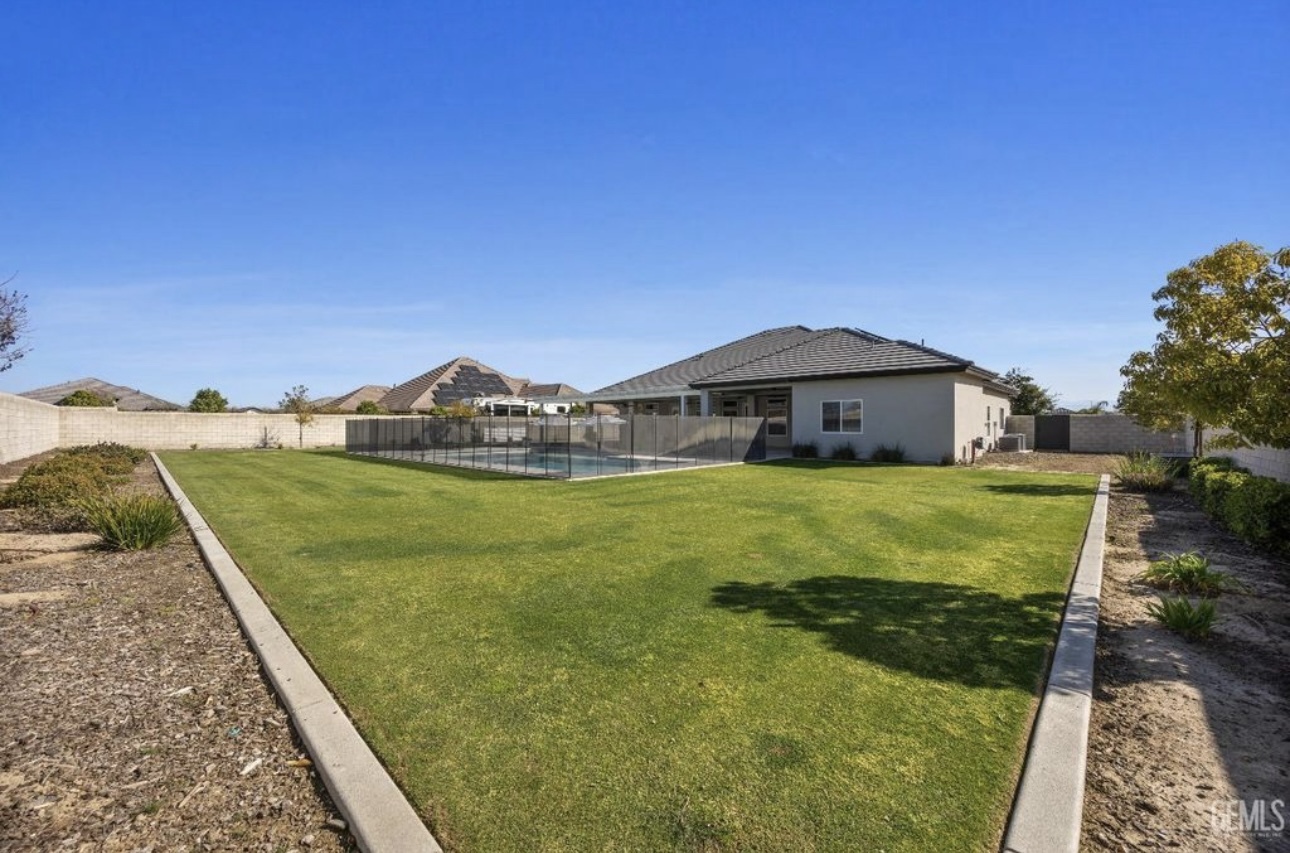 Building Photo - 16612 Bellewood Pl