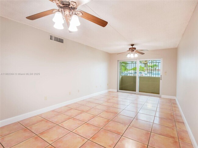 Building Photo - 10300 Coral Wy