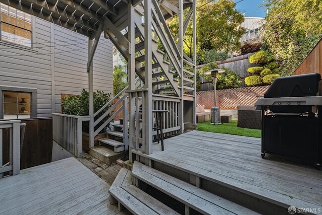 Building Photo - 2856 Sacramento St