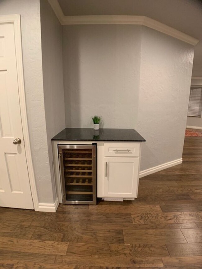 Building Photo - 3 Bed Home OKC