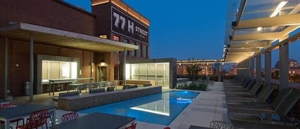 Building Photo - 77H