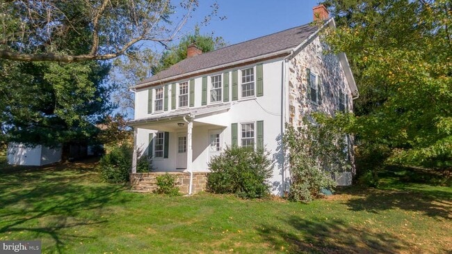 Primary Photo - 1025 N Chatham Rd