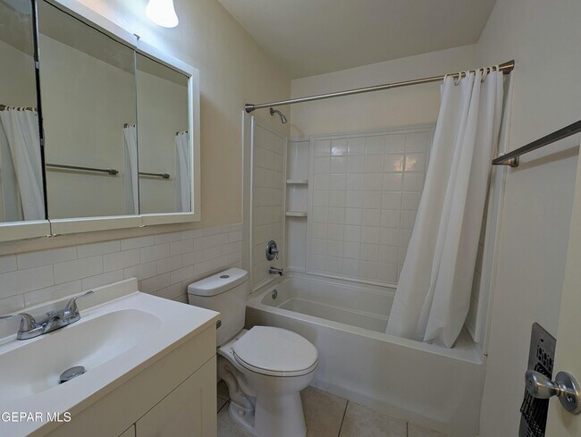 Building Photo - 8921 Mt Olympus Dr