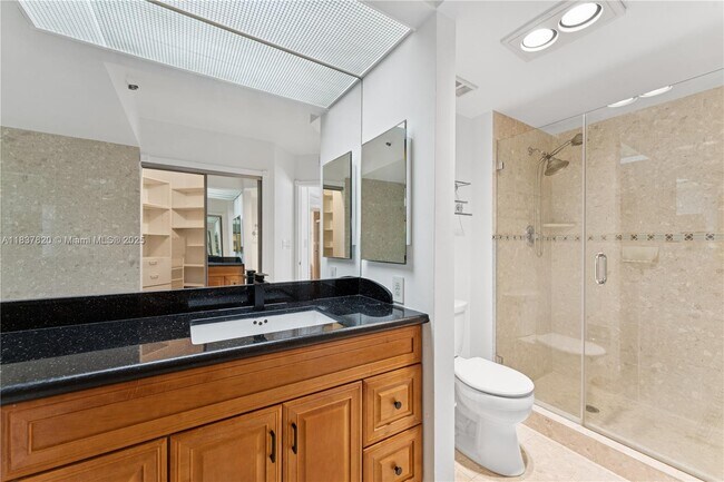 Building Photo - 20185 E Country Club Dr