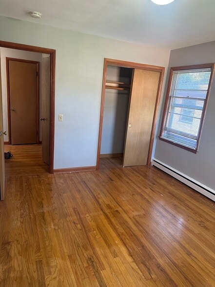 Building Photo - 315 Palomino Ln