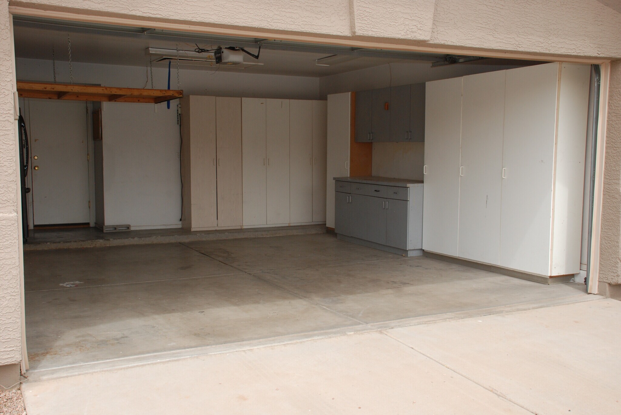 Building Photo - 514 W Laredo Ave