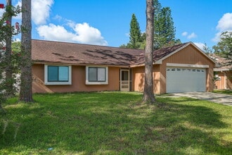 Building Photo - 15846 Country Lake Dr