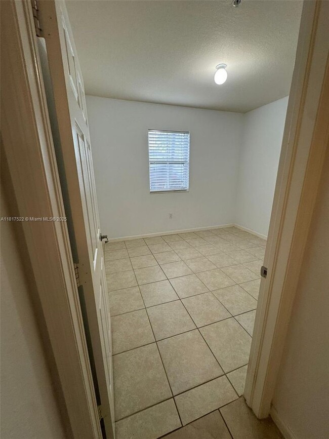 Building Photo - 8620 NW 97th Ave