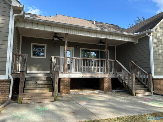 Building Photo - 317 Rosemont Rd SE