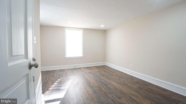 Building Photo - 104 Bethlehem Pike