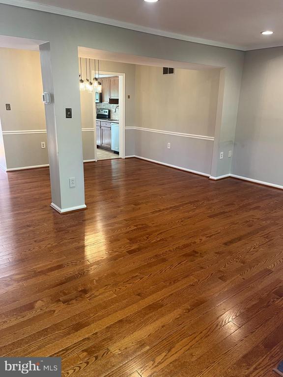 Building Photo - 2518 S Arlington Mill Dr