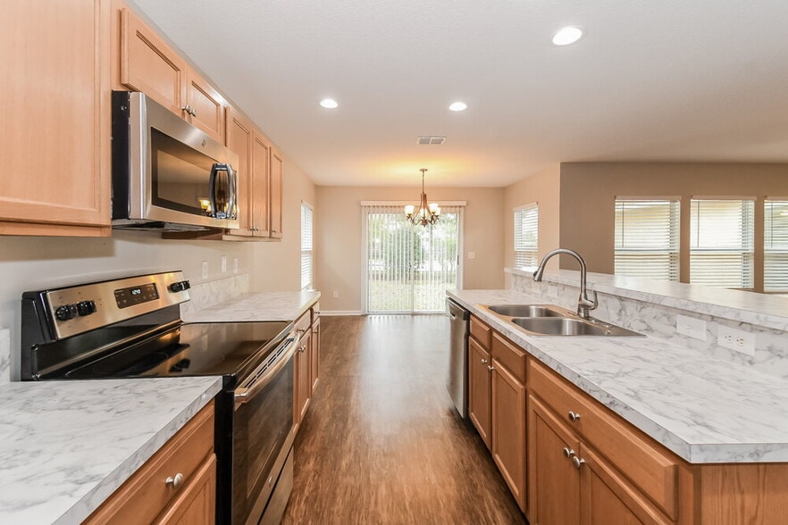 Building Photo - 3859 Marsh Bluff Dr