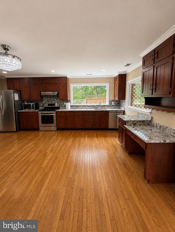 Building Photo - 816 Crothers Ln