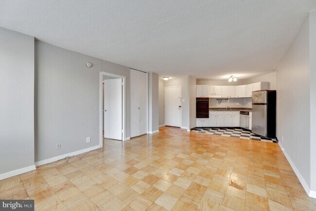 Building Photo - 2201 L St NW