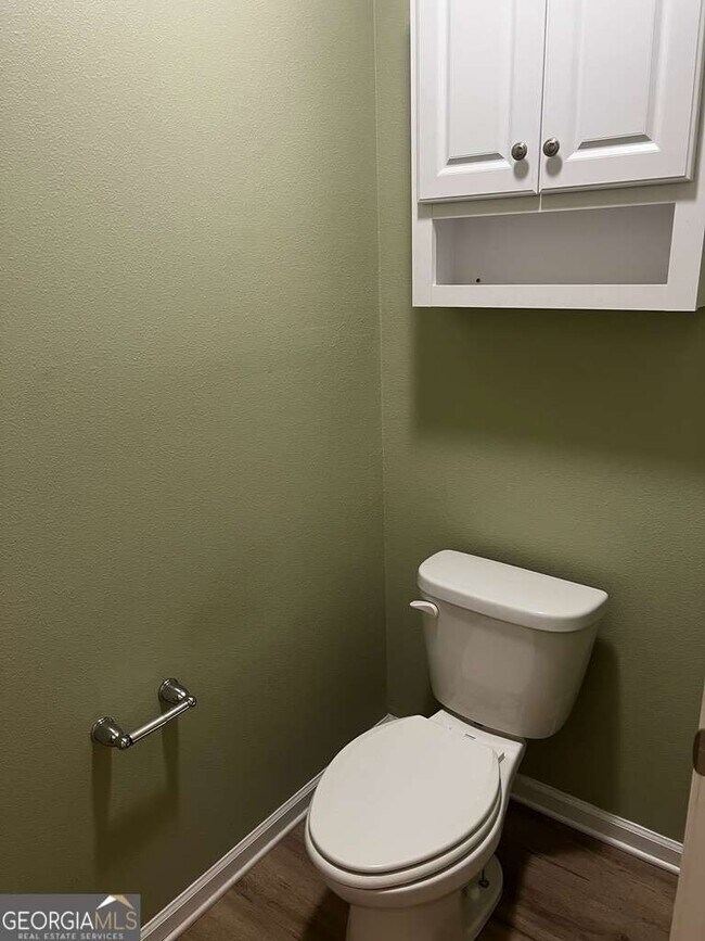 Building Photo - 306 Cedar Breeze Dr