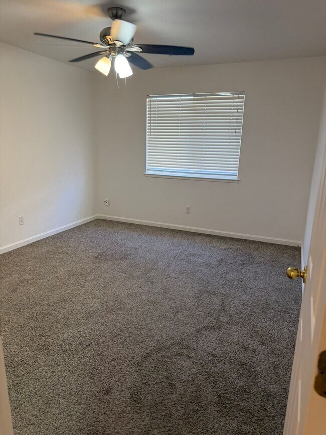 Building Photo - **PENDING** 4 Bedroom, 2 1/2 Bathroom Single Family Home In Antioch with Three Car Garage