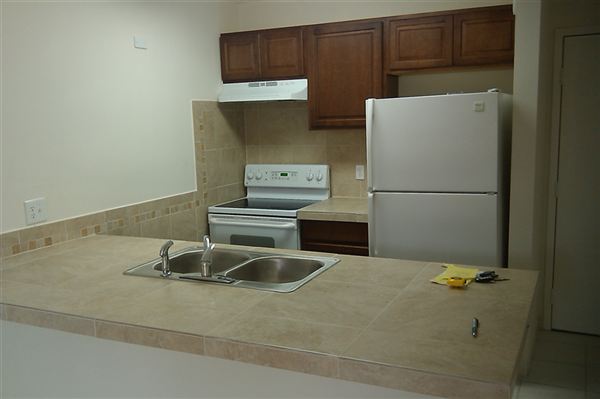 Building Photo - 2501 Riverside Dr