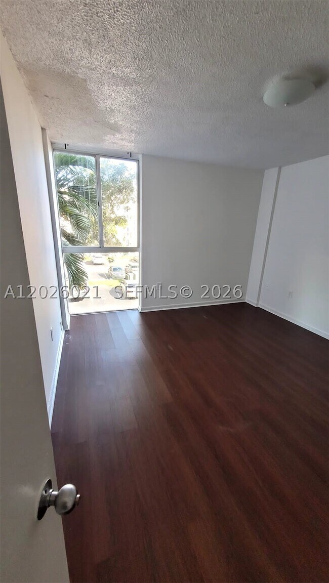 Building Photo - 6995 NW 186th St