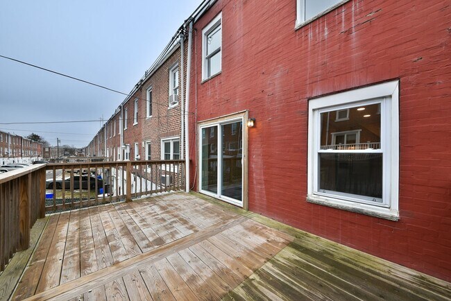 Building Photo - Beautifully Renovated 3 Bedroom Home Now Available For Rent in Cedarbrook!!!