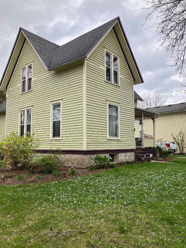 Building Photo - 124 Highland St