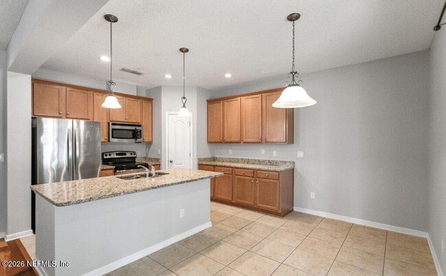 Building Photo - 894 Quiet Stone Ln