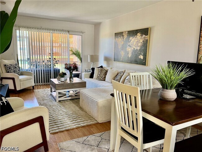 Building Photo - 6300 South Pointe Blvd