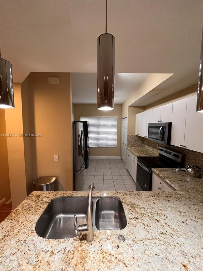 Building Photo - 730 NE 90th St