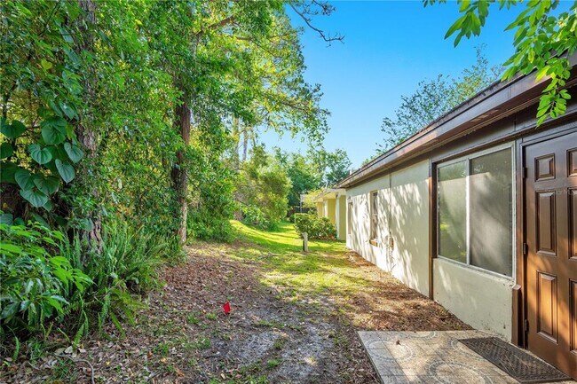 Building Photo - 243 S Shadowbay Blvd