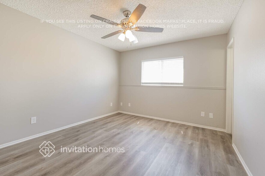 Building Photo - 3223 W Acapulco Ln
