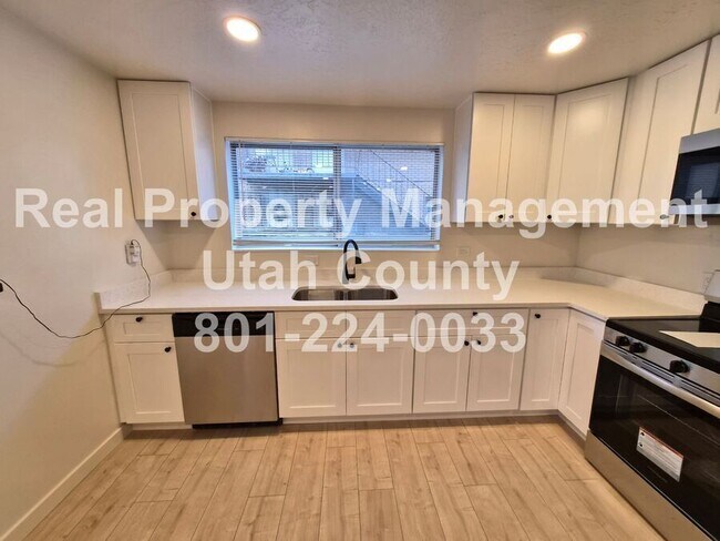 Building Photo - 1148 W 100 N