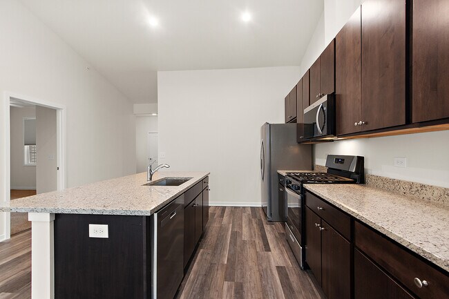 Building Photo - 13 Apollo Ct