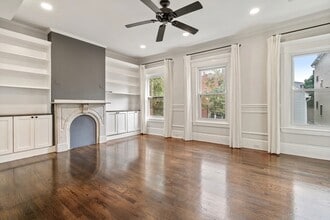 Building Photo - 110 Elm St