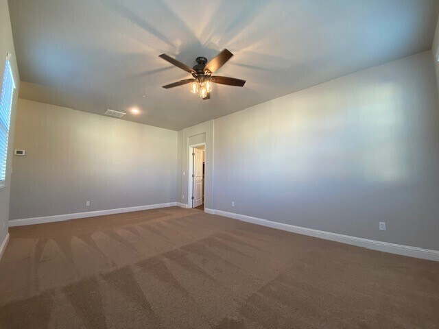 Building Photo - Modern 4bd/3ba 1930 sq. ft. home in Rancho Cordova!