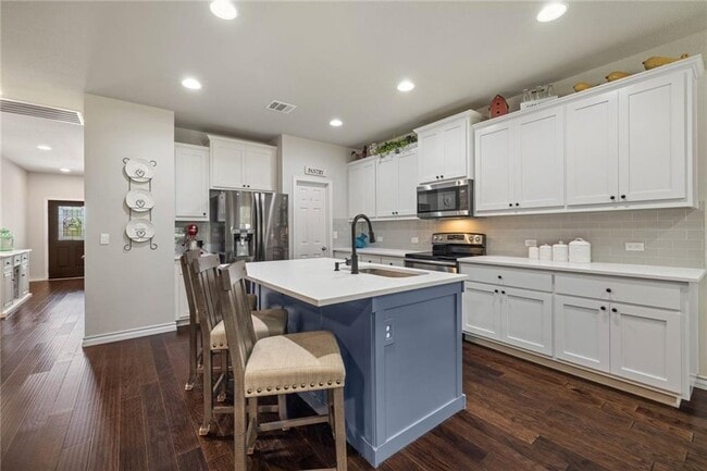 Building Photo - 809 American Trail