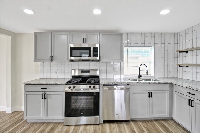 Building Photo - 7725 Avenue H