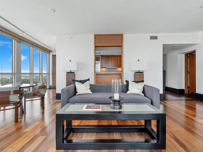 Building Photo - 101 20th St