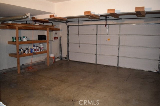 Building Photo - 573 E Stephanie Dr