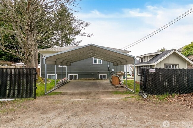 Building Photo - 3161