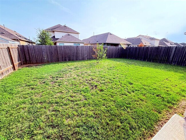 Building Photo - 805 Durness Dr