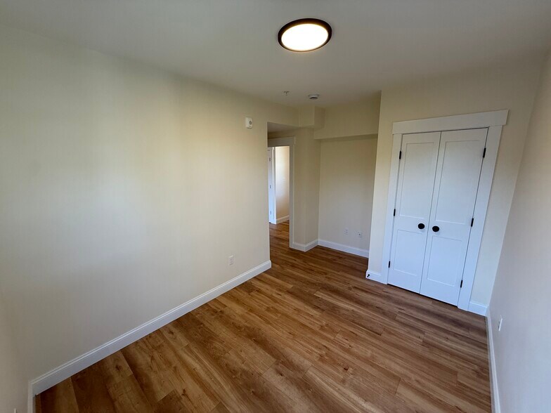 Building Photo - 14 Dorr St