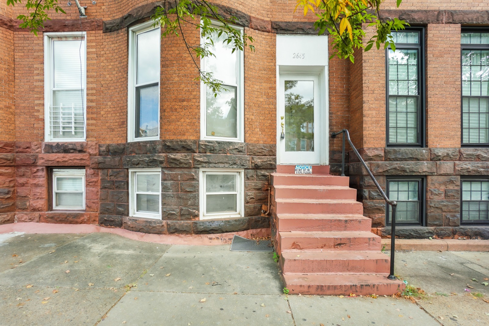 Building Photo - 2645 N Charles St