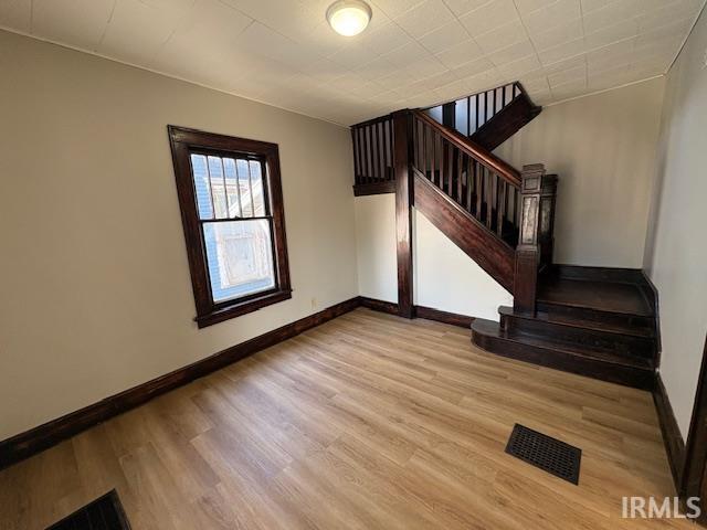 Building Photo - 304 N Hackley St