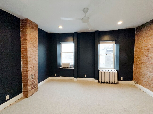 Building Photo - 1924 North St