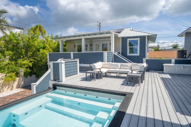 Building Photo - 113-112 12th Ave