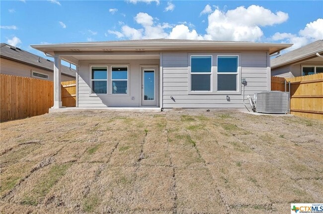 Building Photo - 585 Apache Plum Dr